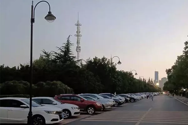 漢口江灘停車系統_充電樁正在規劃中(圖2)