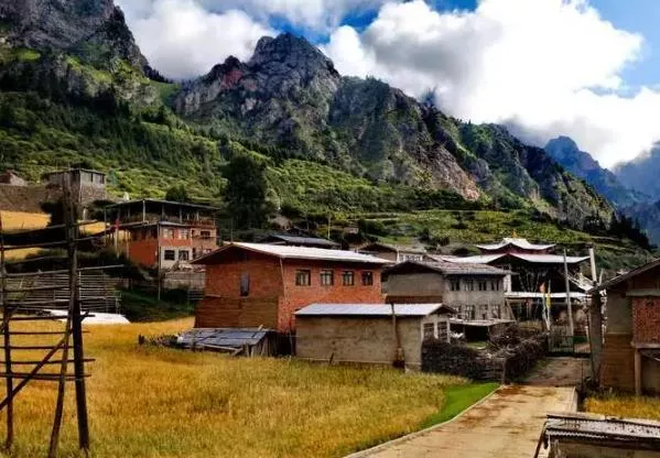 秋天旅游最佳去處國內(nèi)