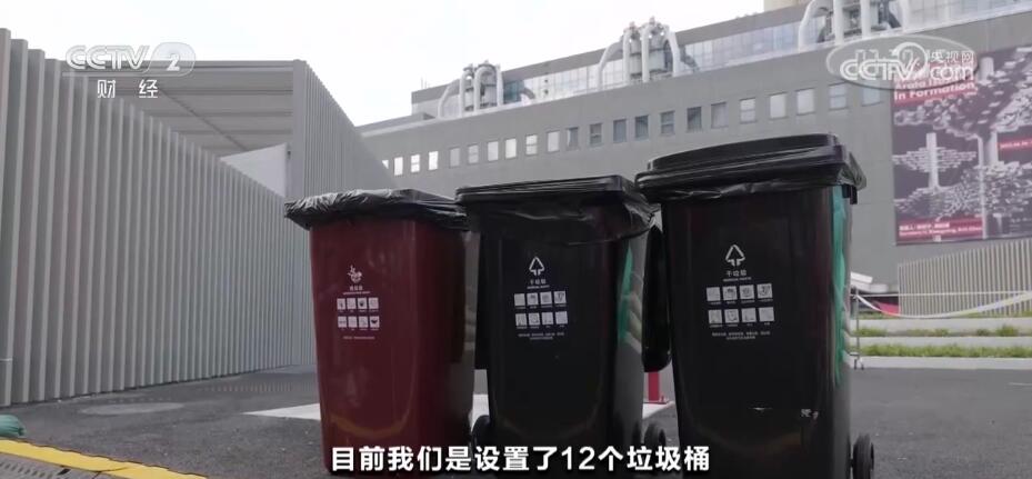 對攤點設(shè)置進(jìn)行規(guī)范管理 多種業(yè)態(tài)融合增添城市活力(圖3)