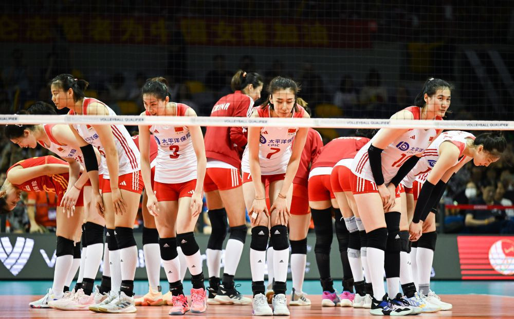 女排奧運資格賽中國隊首戰(zhàn)獲勝——主教練蔡斌：每一分球都要認真對待(圖1)