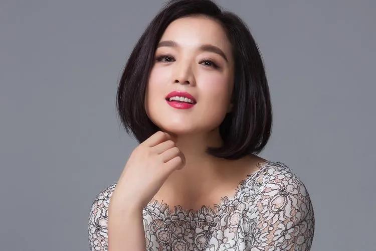 告別儀式合影曝光，李雙江白雪董文華神情嚴肅，黃宏笑容惹爭議(圖10)
