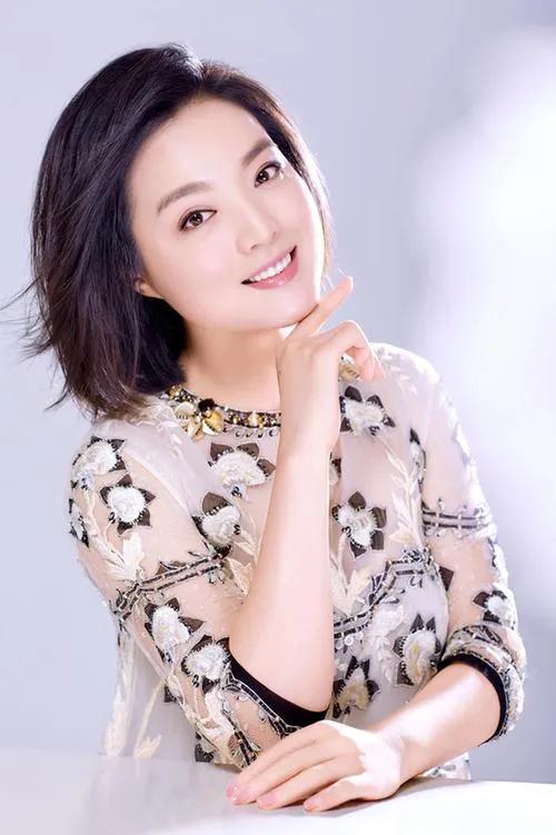告別儀式合影曝光，李雙江白雪董文華神情嚴肅，黃宏笑容惹爭議(圖11)