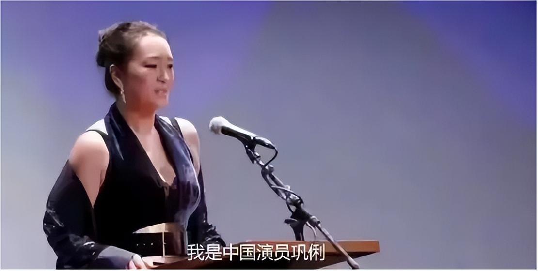 鞏俐陪馬克龍訪華，多重身份引發網友熱議，她身上的秘密藏不住了(圖16)
