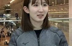 國足2-1逆轉(zhuǎn)泰國 世預(yù)賽開門紅：武磊、王上源先后進球?qū)崿F(xiàn)逆轉(zhuǎn)