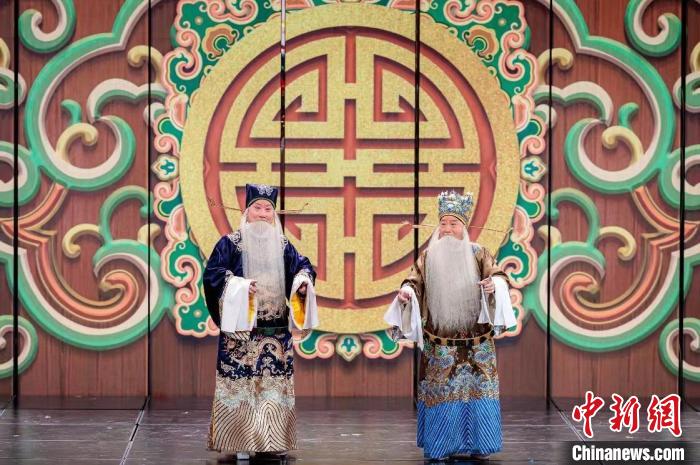 中央廣播電視總臺《2024年春節聯歡晚會》完成第四次彩排(圖3)