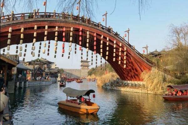 襄陽(yáng)唐城影視基地門票優(yōu)惠政策2024