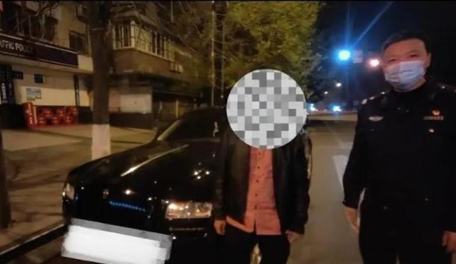 勞斯萊斯右轉(zhuǎn)逼停直行車 車主叫囂“撞到我，你要哭”(圖1)