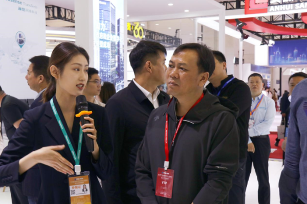 
			智通道和，舒心出行，海信網絡科技公司亮相第十四屆交博會
		(圖2)
