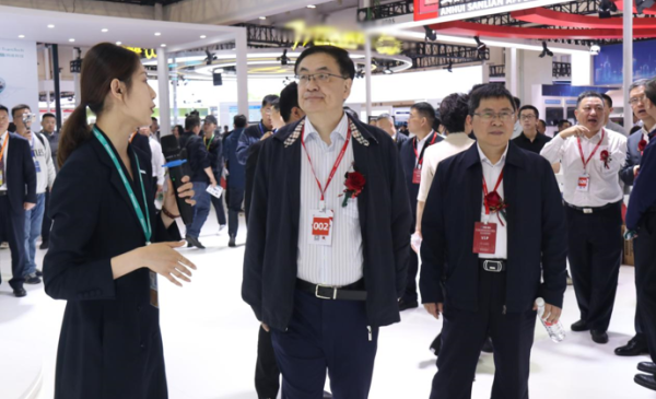 智通道和，舒心出行，海信網絡科技公司亮相第十四屆交博會