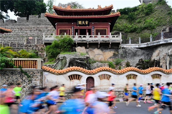 
			八千跑友共赴嶺東首邑！人民保險?2024潮州半程馬拉松賽精彩落幕
		(圖9)