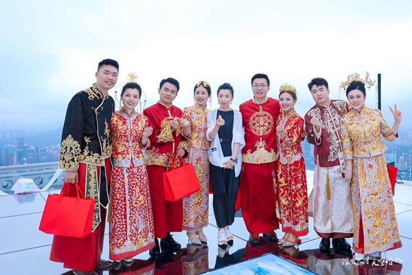 深圳集體天空婚禮,非遺金飾為愛見證(圖3) 深圳集體天空婚禮,非遺金飾為愛見證