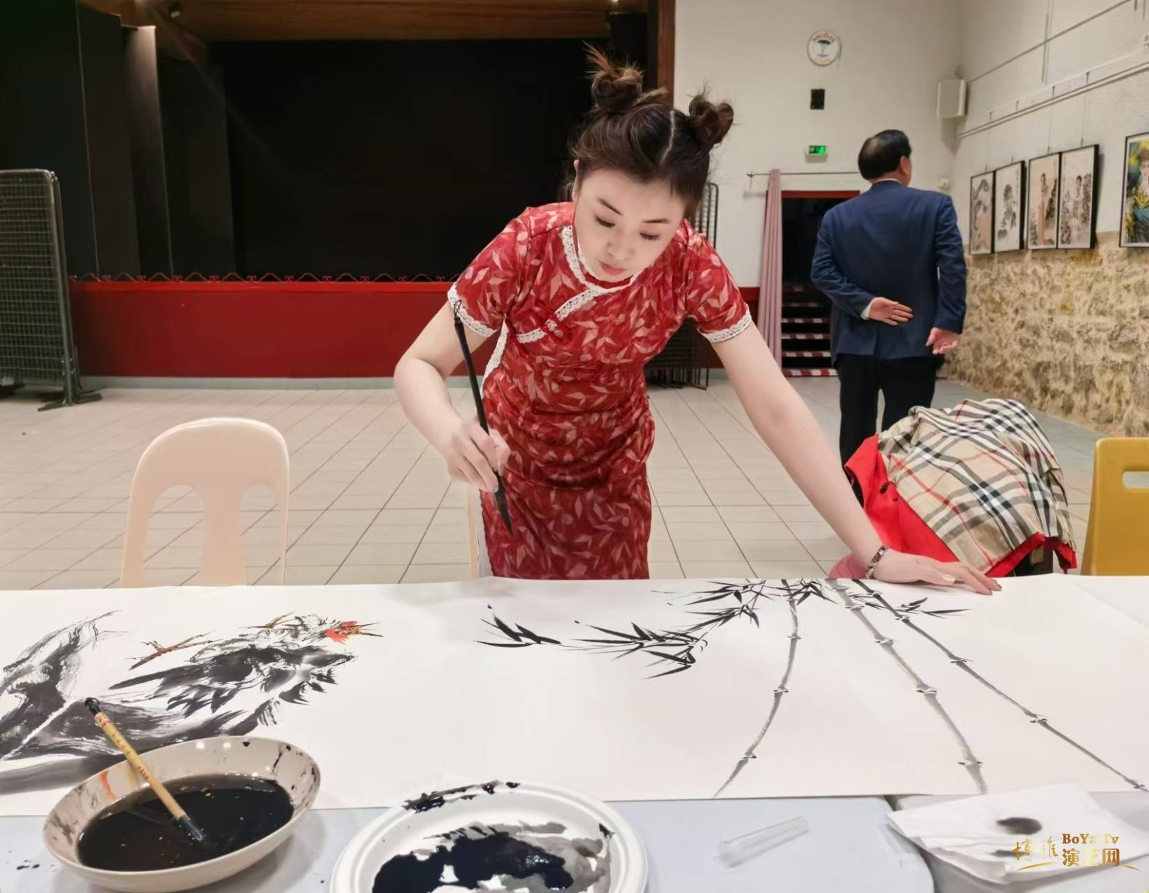 中法建交60周年｜中歐藝術(shù)對(duì)話特展，中國(guó)青年畫(huà)家楊梓作品被收藏(圖7)