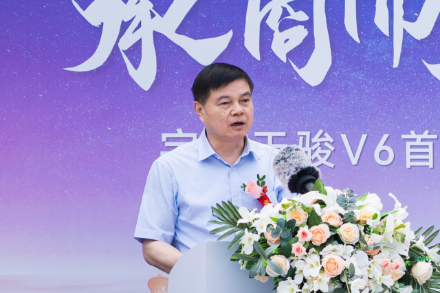 疆山如畫,駿馳天下!230輛宇通天駿V6大單批次交付新疆(圖2) 疆山如畫,駿馳天下!230輛宇通天駿V6大單批次交付新疆