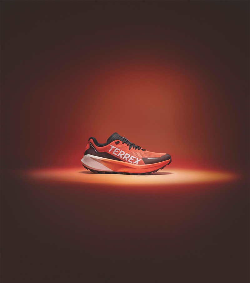 adidas TERREX發(fā)布新款越野競訓跑鞋 Agravic 3 大速恒星,競賽野訓,游刃有余(圖1) adidas TERREX發(fā)布新款越野競訓跑鞋 Agravic 3 大速恒星,競賽野訓,游刃有余