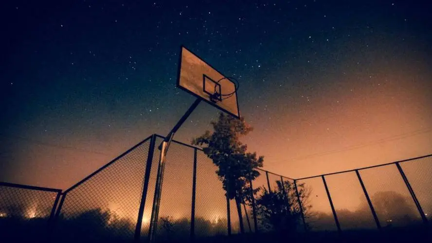 從季后賽最強球星，到倒數第一！自己選的路，含著淚也要走完