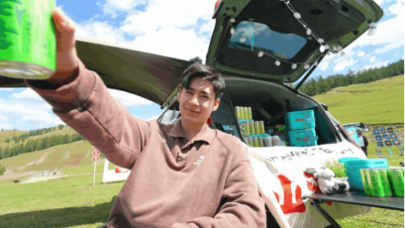 創新融合!王老吉與捷途汽車聯名吉裝箱及特色改裝車在阿勒泰揭幕