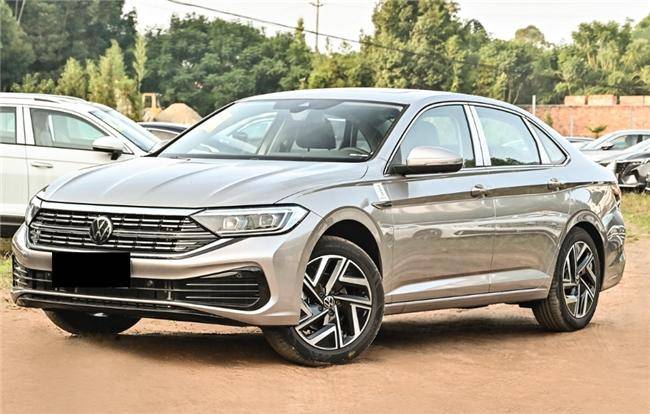 大眾速騰和凌渡L哪個好？無框車門轎跑凌渡L入門價僅11.19萬(圖2)