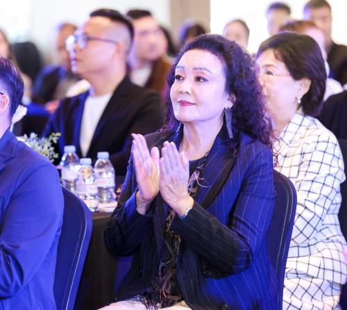 法國崔佧新品發(fā)布儀式在上海的公主號游輪上拉開帷幕(圖2) 法國崔佧新品發(fā)布儀式在上海的公主號游輪上拉開帷幕(圖2)