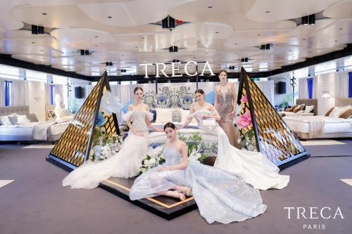 法國崔佧新品發(fā)布儀式在上海的公主號游輪上拉開帷幕(圖7) 法國崔佧新品發(fā)布儀式在上海的公主號游輪上拉開帷幕(圖7)