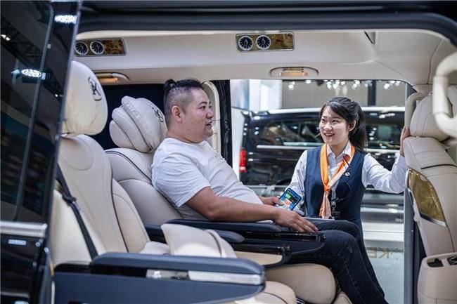 2024廣州國際車展：克蒂汽車震撼來襲，燃爆全場！(圖5)