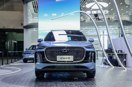 馬自達CX-90PHEV實車亮相：引進國內銷量會好嗎?